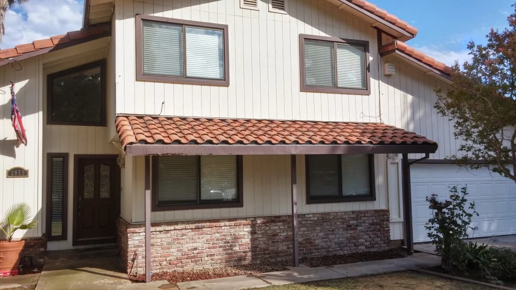 Sacramento roof cleaning after